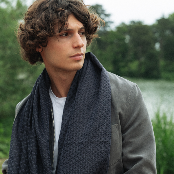 Etole-homme-cachemire-soie-coton-noir-parme-Losange