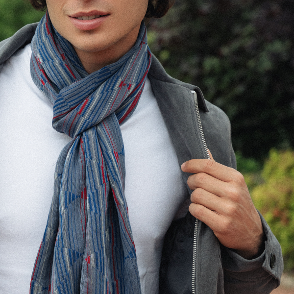 Echarpe-homme-coton-soie-bleu-jean-Chicago