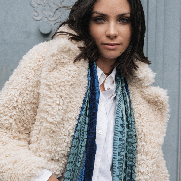 Echarpe-femme-laine-modal-bleu-Précieux