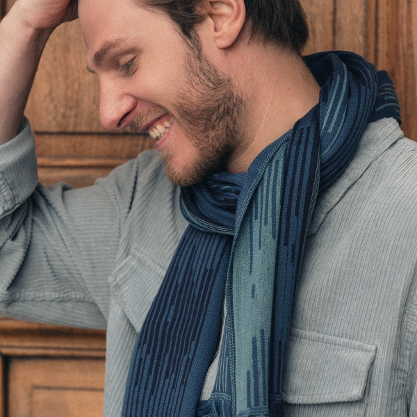 Echarpe-homme-laine mérinos-modal-bleu-Neon