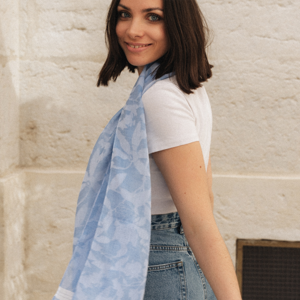 Etole-femme-bleu-coton-soie-Marina