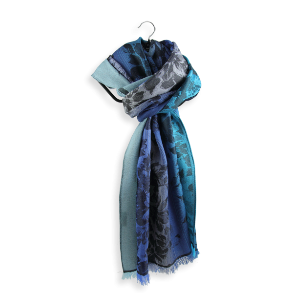 Etole-femme-laine-soie-bleu-Romantique