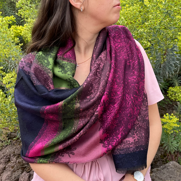 Maxi-étole-femme-laine-mérinos-rose-fuchsia-Jacaranda