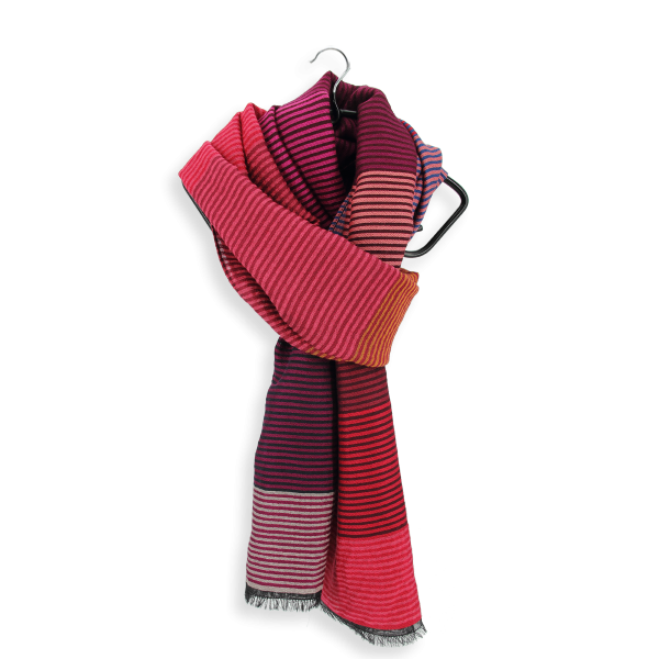 Echarpe-laine-merinos-soie-coton-rouge-fabrique-en-france-Kaleida