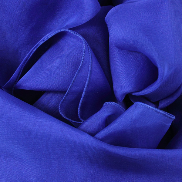 Foulard-femme-soie-mousseline-unie-bleu-royal