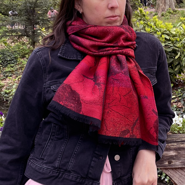 Scarf-women’s-wool-cotton-silk-red-Vienne