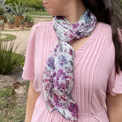 ECHARPE SOIE IMPRIMEE ROSE - MOTIF FLEUR ROMANTIQUE