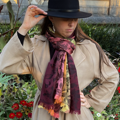 HREMES RED and GOLD, MERINO WOOL and SILK WOMEN'S STOLE - ROMANTIQUE