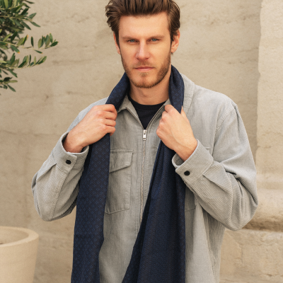 NAVY BLUE, CASHMERE BLEND STOLE - LOSANGE