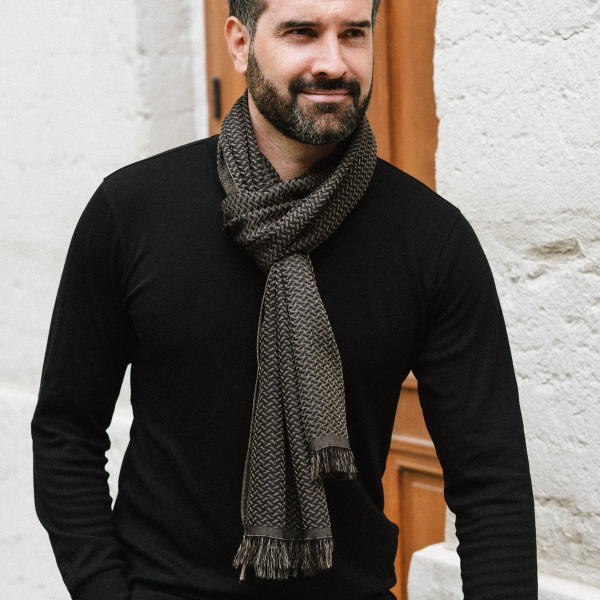 black-silk-cashmere-men’s-scarf-Thales