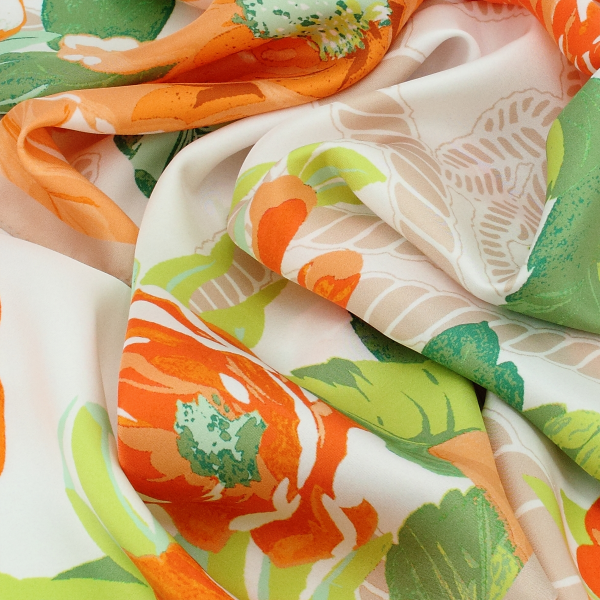 Carré-beige-soie-bio-imprimé-Marin