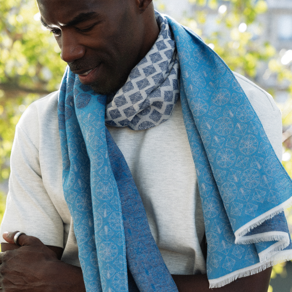 Chèche-homme-coton-lin-bleu-logo