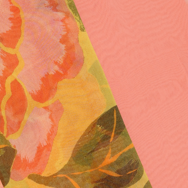 duo-de-soie-femme-echarpe-imprimé-fleur-pivoine-jaune-foulard-rose pèche