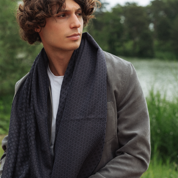 Etole-homme-cachemire-soie-coton-noir-Losange