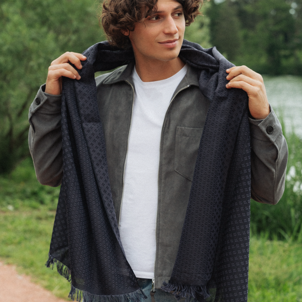 Etole-homme-cachemire-soie-coton-noir-Losange