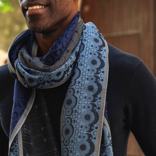 Echarpe-laine-merinos-soie-fabrique-en-france-bleu-jean-Jericho