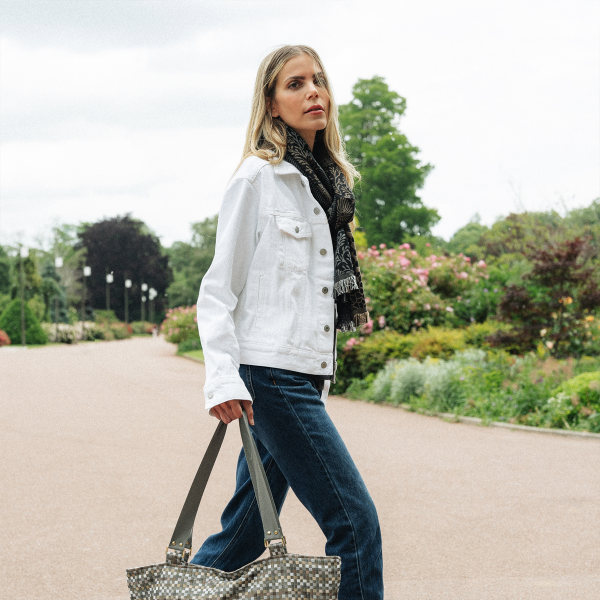 Echarpe-femme-laine-soie-noir-beige-Charme