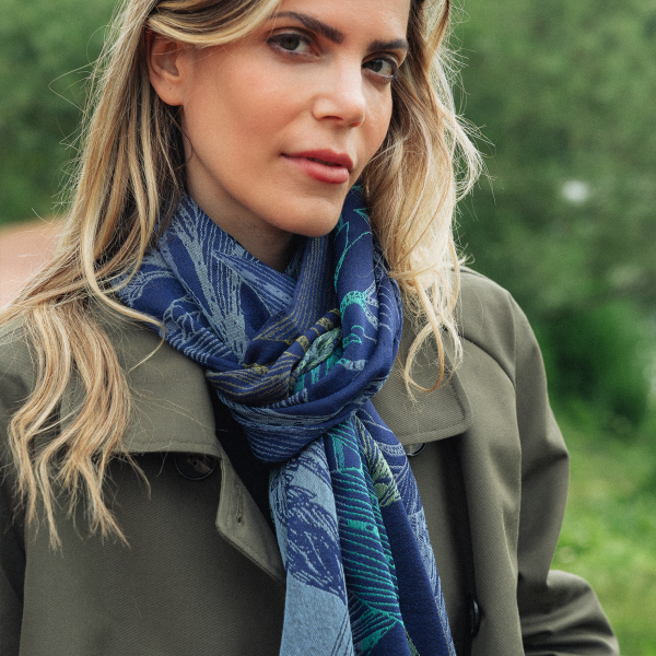 Echarpe-femme-laine-soie-coton-bleu-electrique-Venise-3