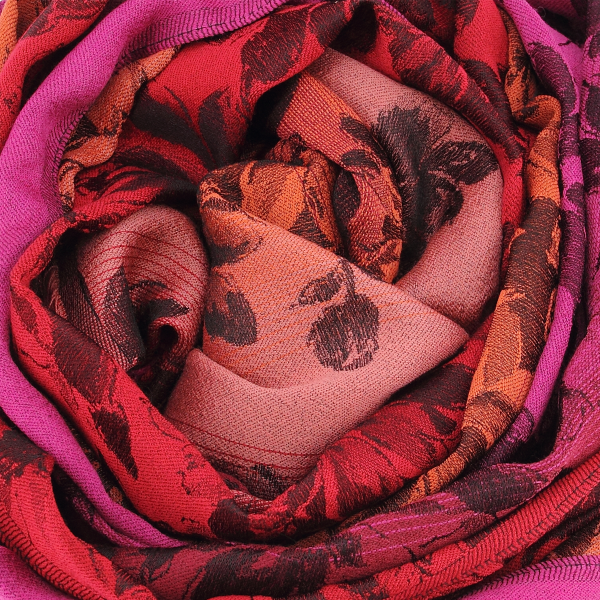 Etole-femme-laine-soie-rouge-romantique