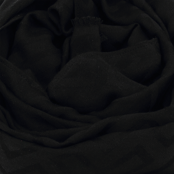 Echarpe-noire-homme-laine-soie-labyrinthe