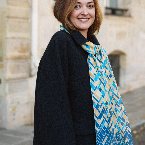Foulard-femme-imprimé-bleu-coton-soie-mosaïque