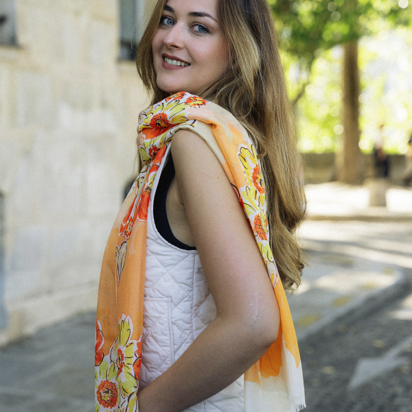 Foulard-femme-imprimé-orange-coton-soie-bouquet