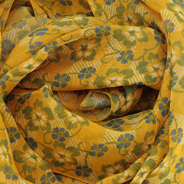 Foulard-femme-mousseline-soie-imprimée-fleurettes-jaune