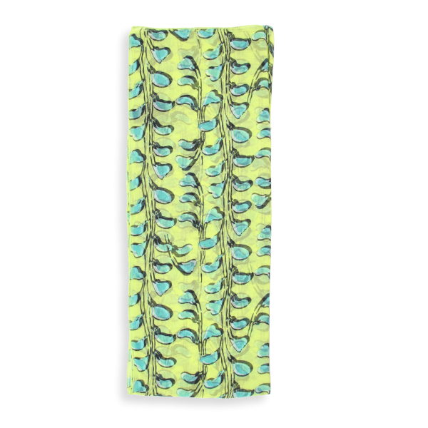 Foulard-femme-soie-vert-anis-imprimée-Cut