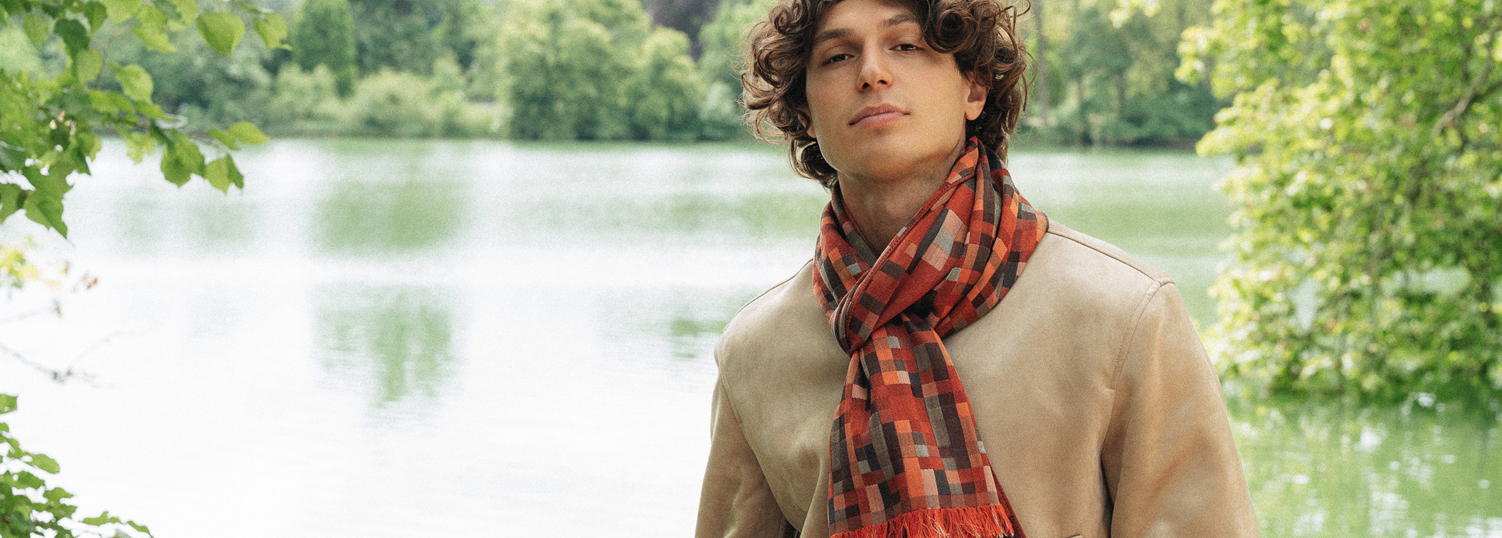 Les tendances en matières d’écharpes et de foulards “homme” cet hiver