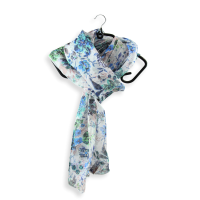 ECHARPE SOIE IMPRIMEE BLEU - MOTIF FLEUR ROMANTIQUE