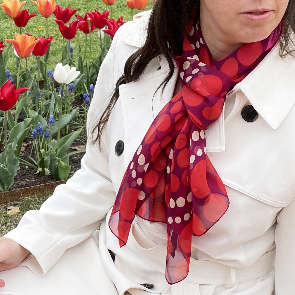 Magnifique foulard femme en soie imprimé pois